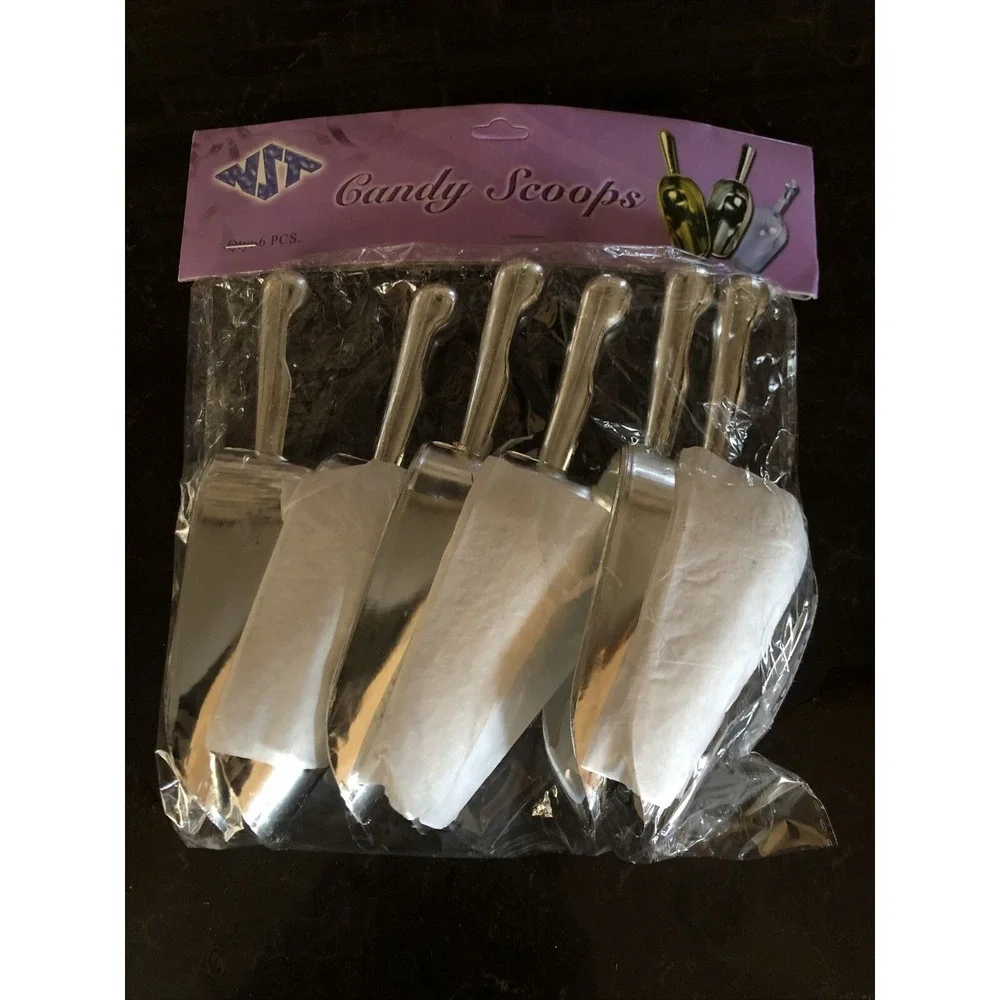 6 Silver Plastic 6